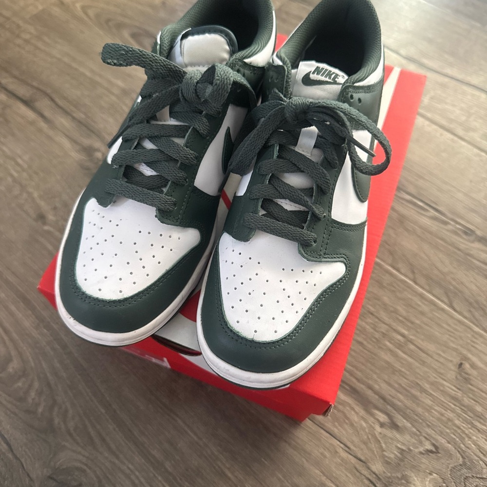 Nike Kids Forest Green and White Sneakers